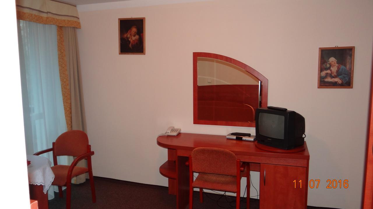 Hotel Gwarek Kudowa-Zdrój Exteriér fotografie