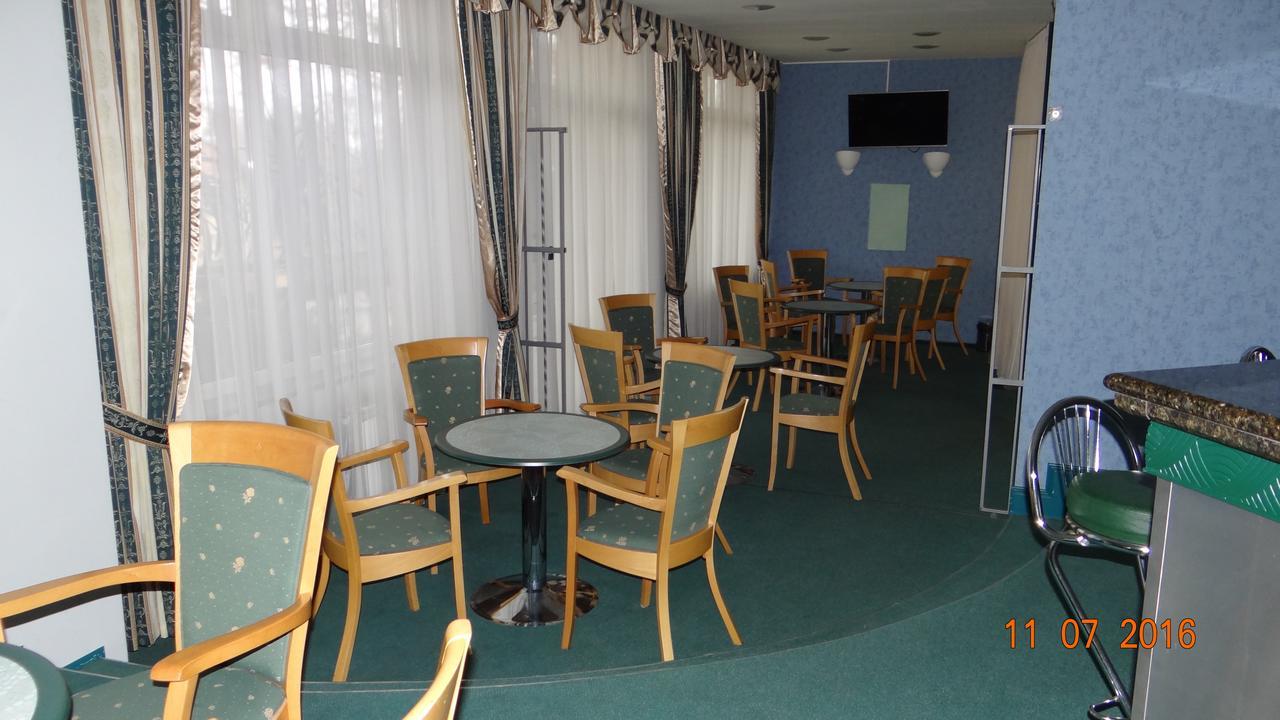 Hotel Gwarek Kudowa-Zdrój Exteriér fotografie